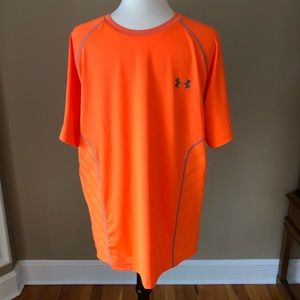 Men’s Under Armour shirt NWOT